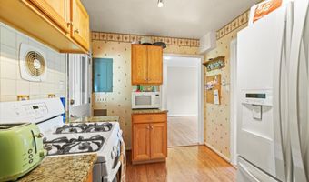6926 VANDERBILT Dr, Alexandria, VA 22307