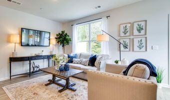 222 Dale Mires Ln, Baxter, TN 38544
