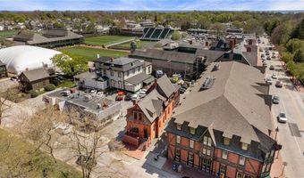 3 Memorial Blvd, Newport, RI 02840