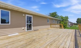 1006 NE 28th Ave, Aberdeen, SD 57401
