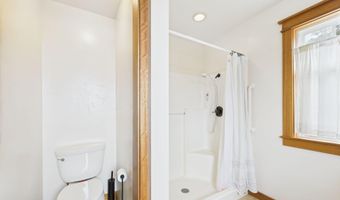 446 Highland Ave, Huron, CA 95570