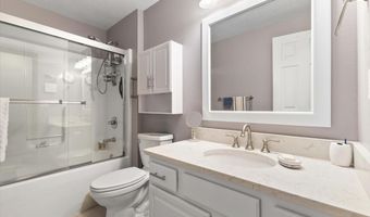 827 SW 46th St, Ankeny, IA 50023