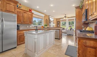10849 Rosehaven Ln, Bentonville, AR 72712