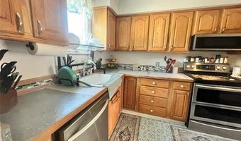 7208 Rosedale Blvd, Allen Park, MI 48101