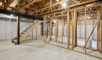 4274 Hillside Dr, Ann Arbor, MI 48105