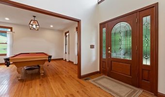 445 Fudges Creek Rd, Barboursville, WV 25504
