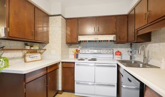 326 E Alden Dr, Addison, IL 60101