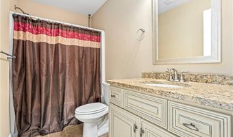 662 BANBURY St, Auburn, AL 36832