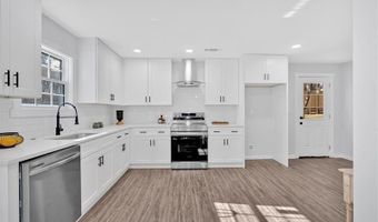 1766 Blossom Ln, Austell, GA 30168