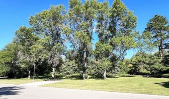 39060 Greenwood Ln, Aberdeen, SD 57401