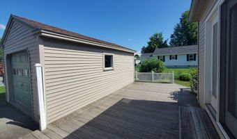 9 Wood St, Bangor, ME 04401