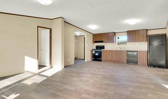 19500 E GREGORY St 16, Black Canyon City, AZ 85324