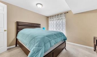 1738 Highview Circle Ct, Ballwin, MO 63021