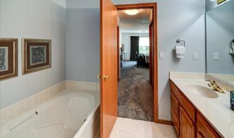 5205 Aspen Way, Madison, WI 53718