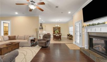 657 BANBURY St, Auburn, AL 36830