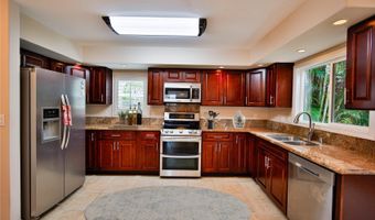 45-521 Halekou Rd B, Kaneohe, HI 96744