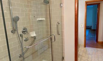 97 Middle River Rd, Danbury, CT 06811