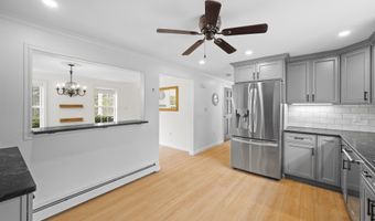 18 Shannon Way, Brentwood, NH 03833