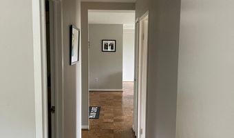 6621 WAKEFIELD Dr 317, Alexandria, VA 22307