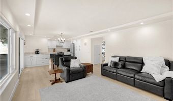 701 S Carriage Cir, Anaheim, CA 92807
