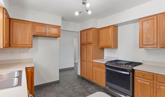 721 Riverside, Adrian, MI 49221