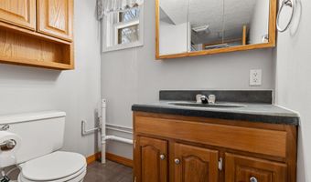 704 S Harrison St, Aberdeen, SD 57401