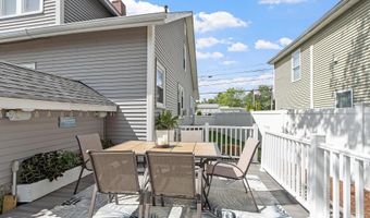 328 W Hollis St, Nashua, NH 03060
