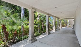 210 N Stage Coach Ln, Fallbrook, CA 92028