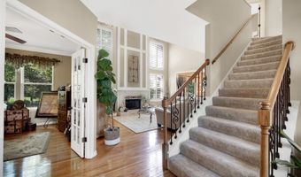 7 ROCK RIVER Ct, Algonquin, IL 60102