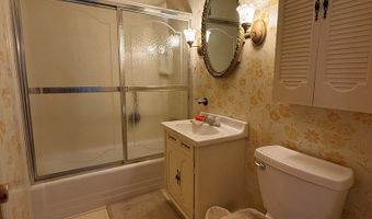 8075 Loop Rd, Alexandria, PA 16611
