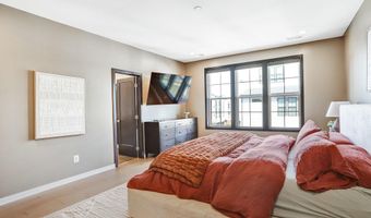 43404 FIFEVILLE Sq, Ashburn, VA 20148