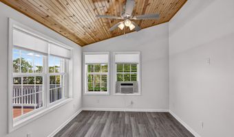 9002 Alabama St, Bay St. Louis, MS 39520