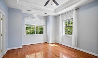 4049 COLUMBIA Pike, Arlington, VA 22204
