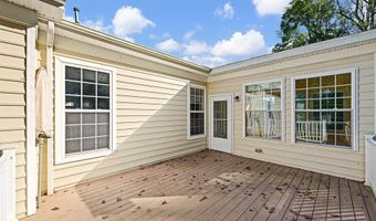 97 Ponds Edge Ct, Felton, DE 19943