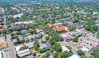 17 E 33rd St, Savannah, GA 31401
