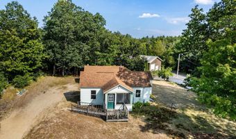 126 Chester Rd, Raymond, NH 03077