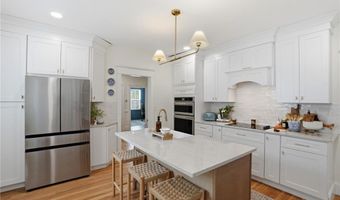243 Maple Ave, Barrington, RI 02806