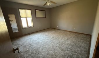 1011 12000 Rd, Altamont, KS 67330