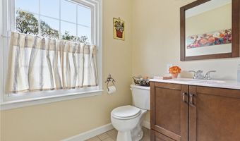 2345 Big Rock Rd, Allison Park, PA 15101