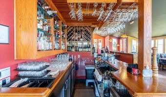 1695 BEACH LOOP Dr, Bandon, OR 97411