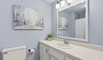 3501 N MORRISON St, Appleton, WI 54911