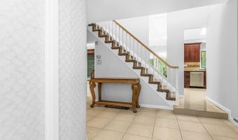 83 The Dell, Albertson, NY 11507