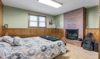 21 Old Farm Rd, Bristol, CT 06010