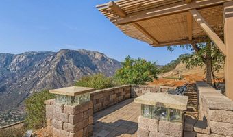 15718 Creek Hills Rd, El Cajon, CA 92021