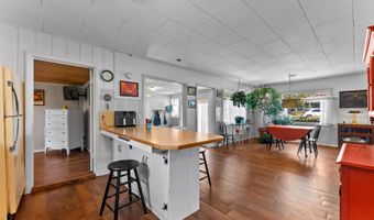 311 MAPLE St, Brookings, OR 97415