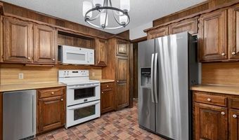 1328 Bynum Rd, Bartlesville, OK 74006