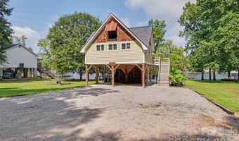 1954 White Rd, Camden, SC 29020
