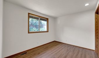 7087 ASTER St, Springfield, OR 97478