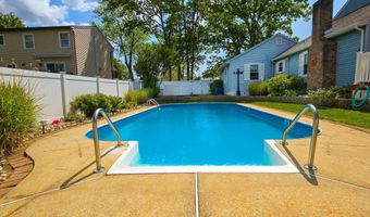 1 Lafayette Ct, Barnegat, NJ 08005