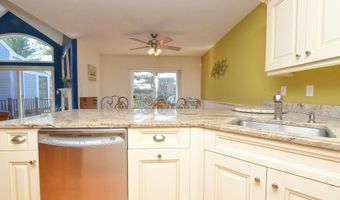 2 Candleberry Ct 2, Bourne, MA 02532